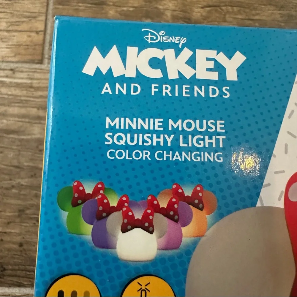 Disney Mickey and Friends Minnie Mouse Color-Changing Light